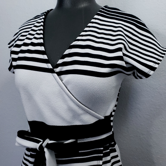 Rebel Sugar Faux Wrap Dress (S) - Picture 5 of 11